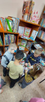 Путешествие в библиотеку средней группы «Солнышко» Путешествие в библиотеку средней группы «Солнышко».